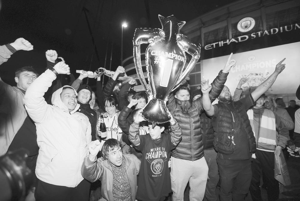 IM体育-曼城遭遇惨败后连续三轮取得胜利是哪一年